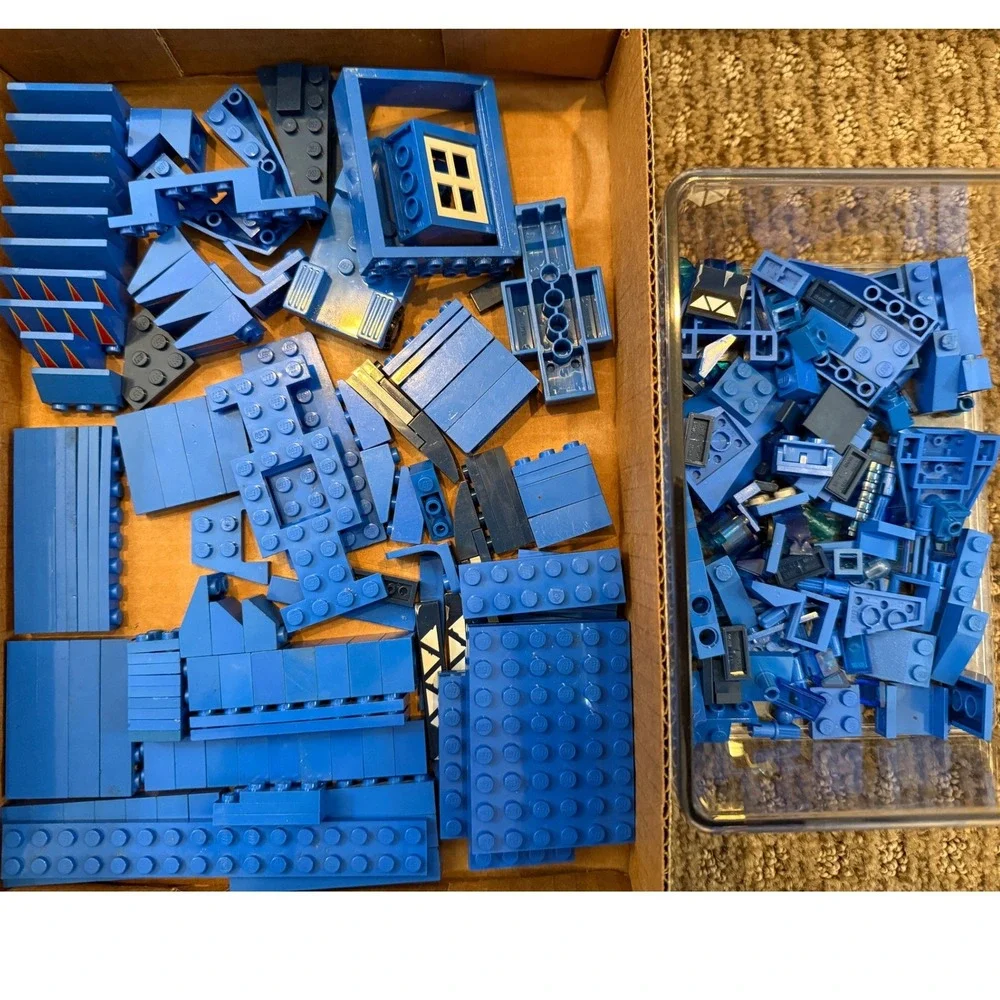 Blue LEGO Bulk Lot Assorted Bricks Plates Specialty‎ Pieces 11.6oz Mixed Parts